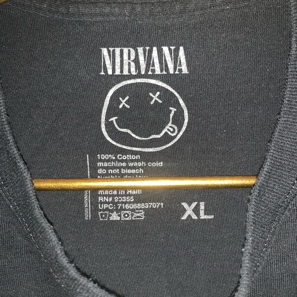 Nirvana graphic T-shirt smiley face sz XL - Picture 3 of 4